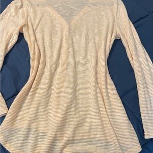 Lightweight top with golden yellow stripes